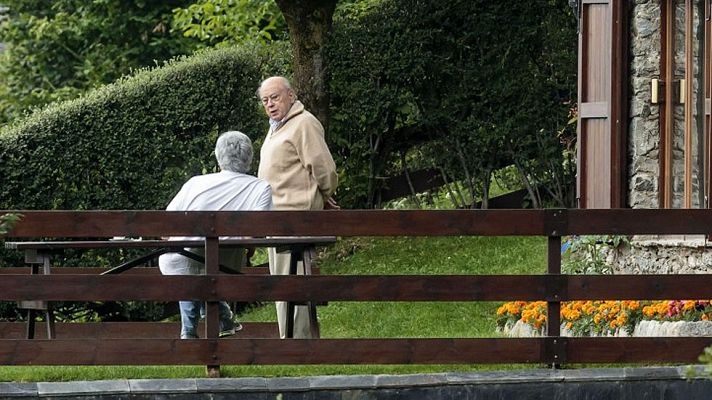 Telediario 1 - Los Pujol ocultaron a Hacienda unos 17 millones de euros