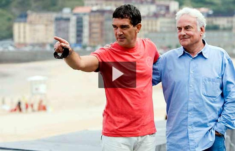Antonio Banderas seduce en San Sebastián