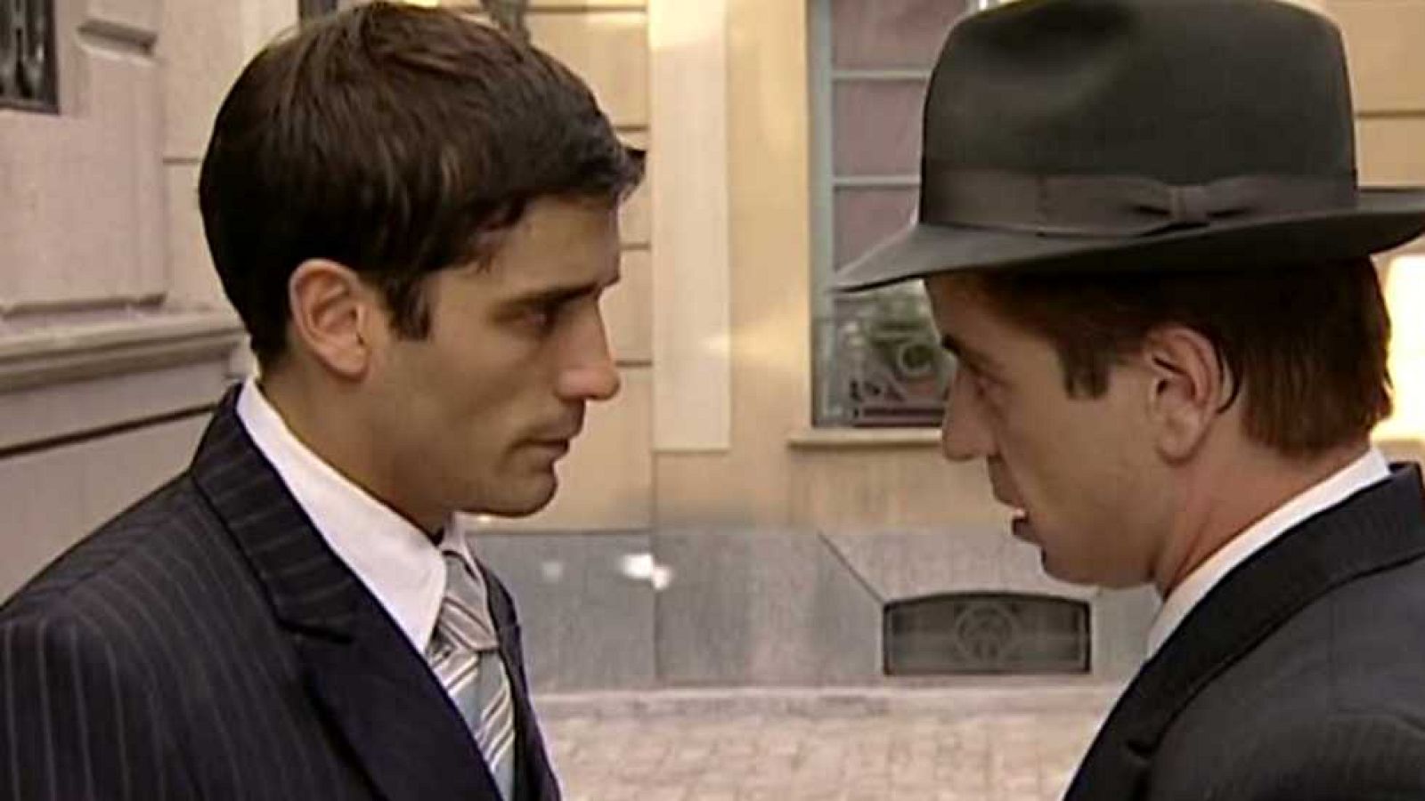 Amar en tiempos revueltos - T5 - Capítulo 13 - Ver ahora