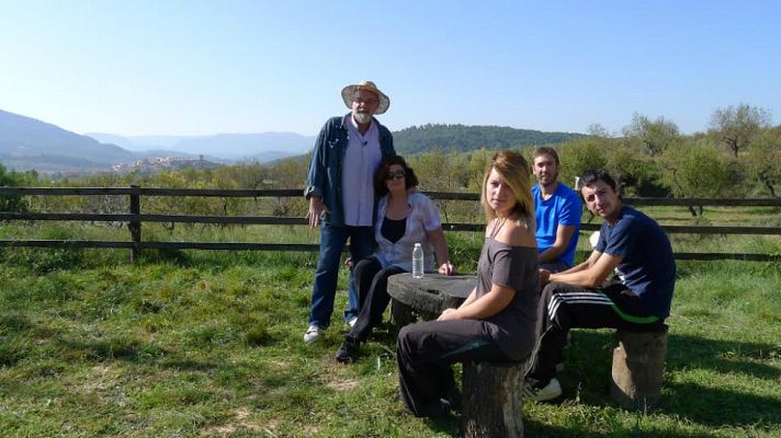 Aquí la Tierra - La bioescuela de la familia Maiyal