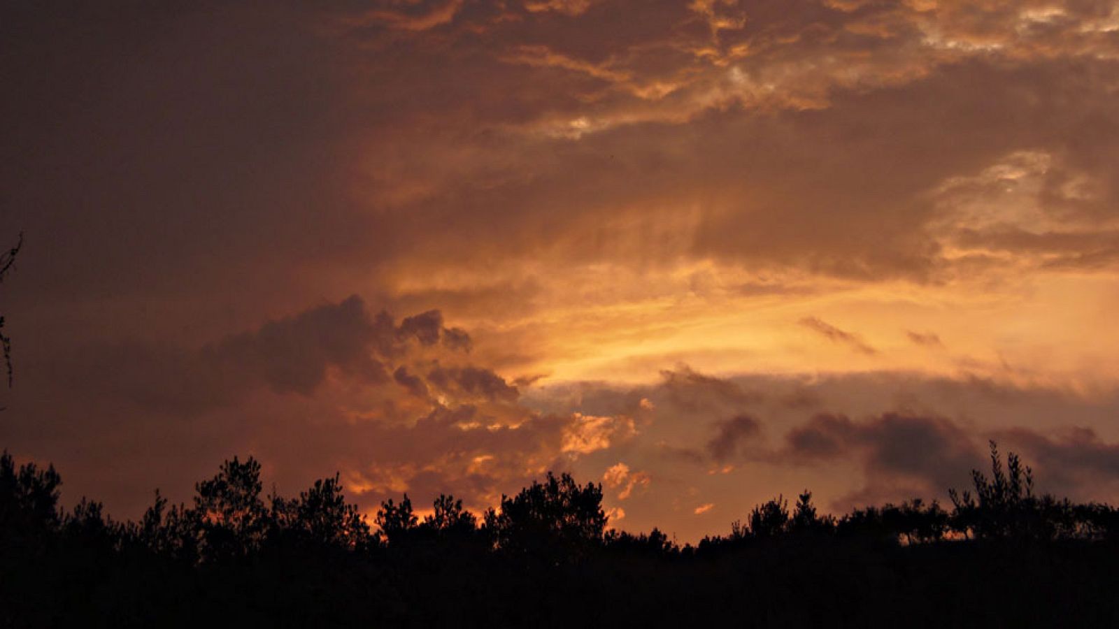 Nuboso en Galicia, Cantábrico oriental y Pirineos