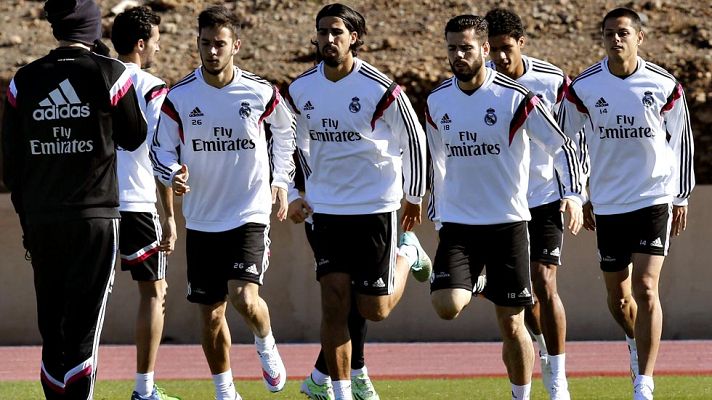 Telediario 1 - Ancelotti podrá contar con todos para la final del Mundialito