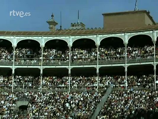 Documentales Color - Y LA FERIA SIGUE