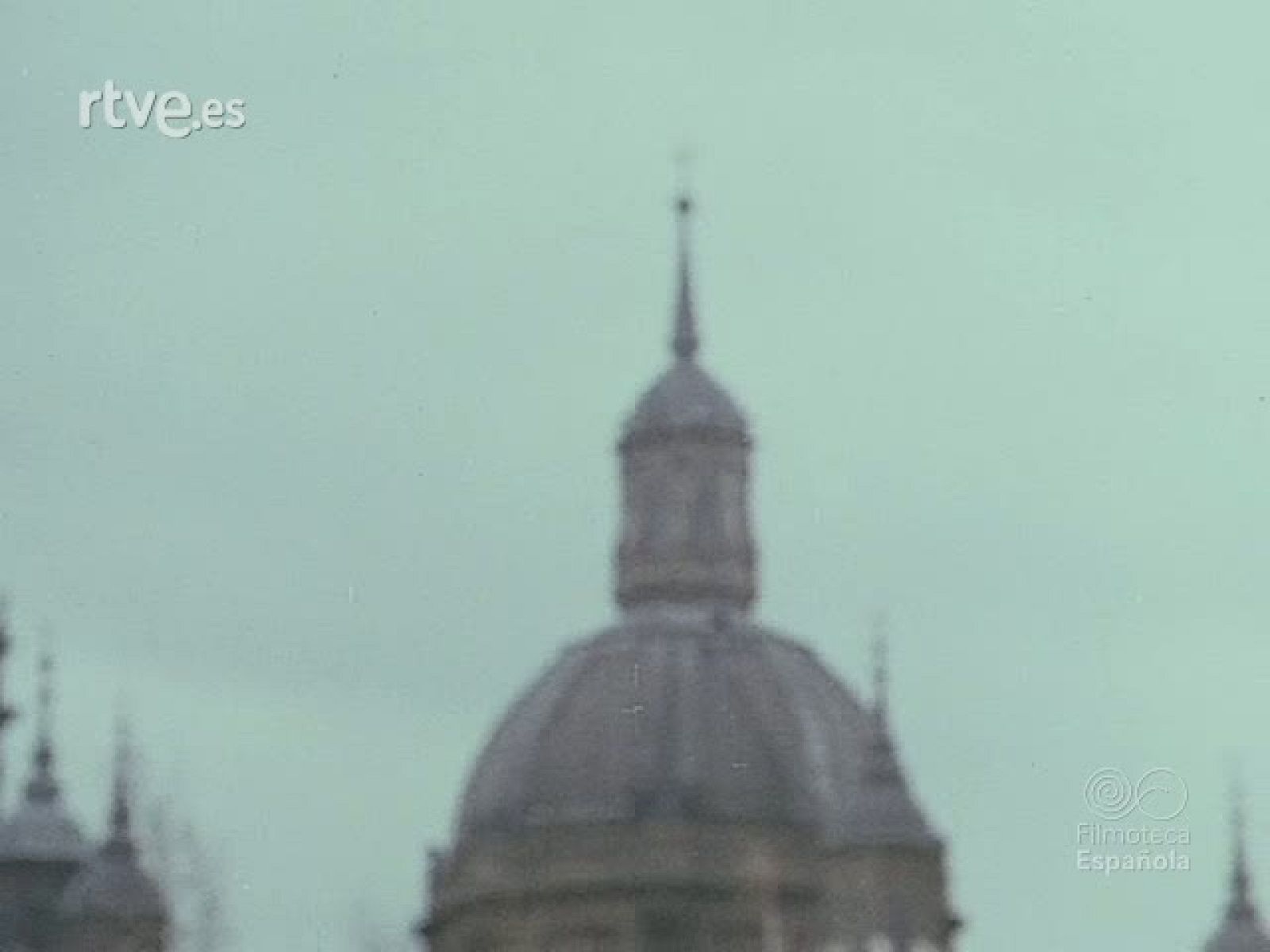 CANCIONES Y DANZAS POR LOS NIÑOS DE ESPAÑA - Documentales Color | Ver