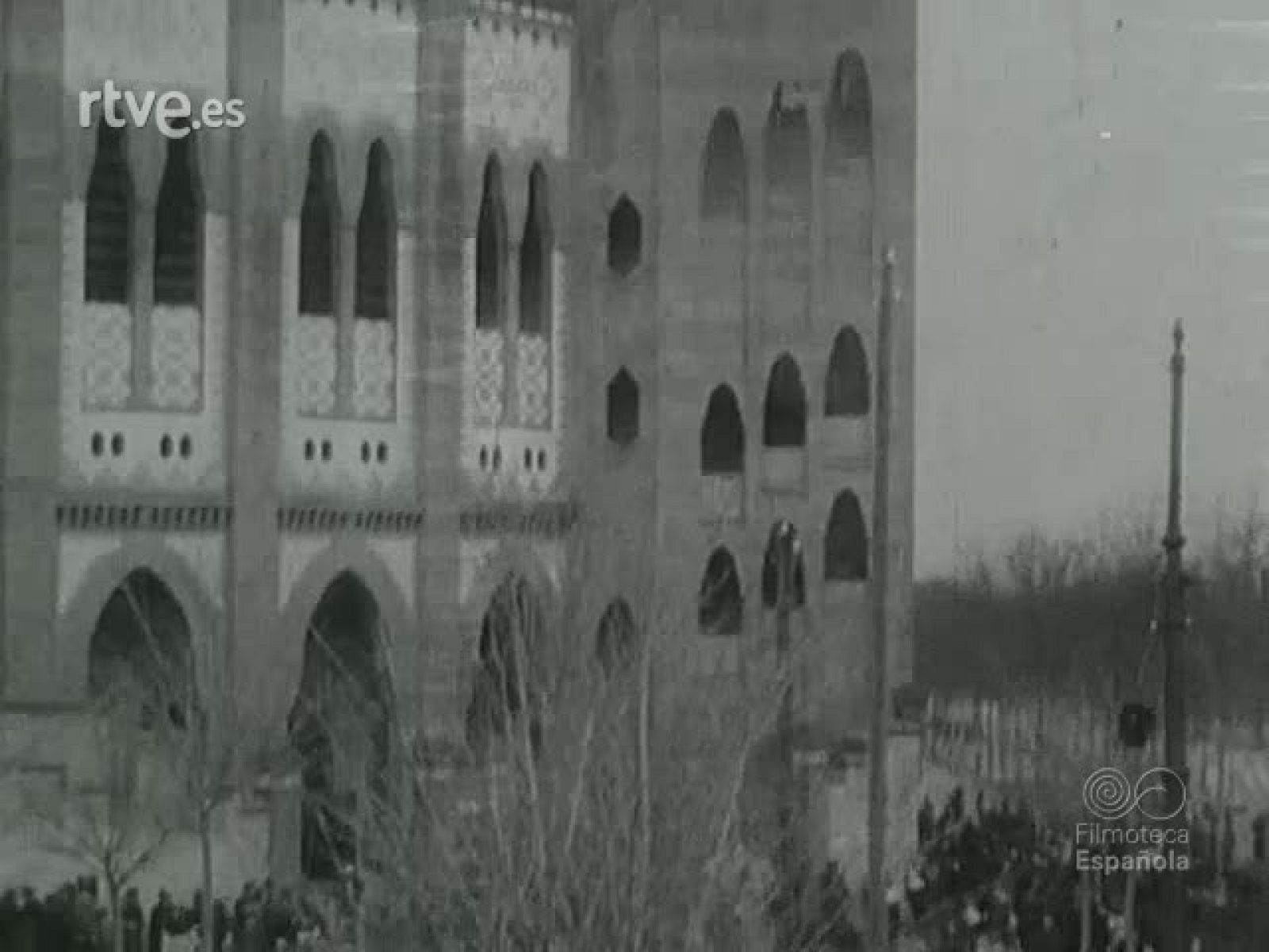 TOROS. HOMENAJE A FLORENTINO BALLESTEROS | Ver