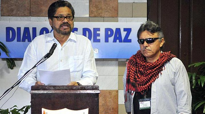 Telediario 1 - Las FARC declaran un alto el fuego unilateral