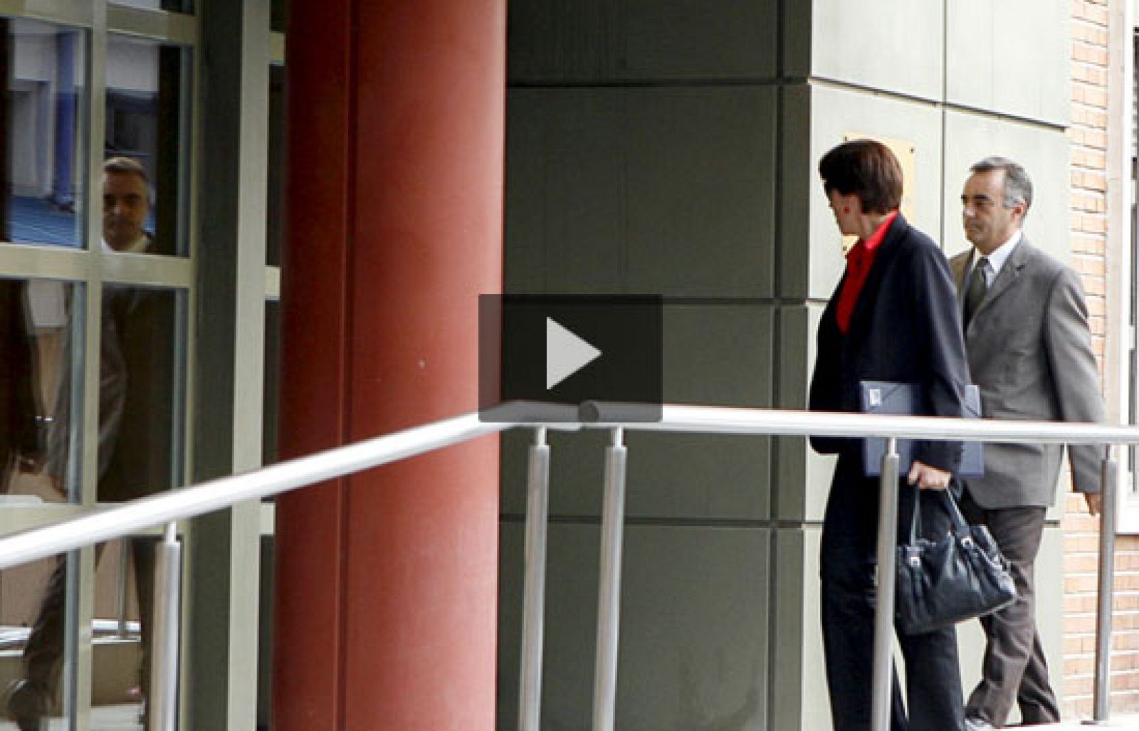 Se escucha el contenido de las cajas negras | Ver