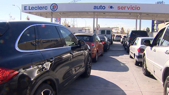 Telediario 1 - Los precios de los carburantes han caído hasta niveles de hace cuatro años