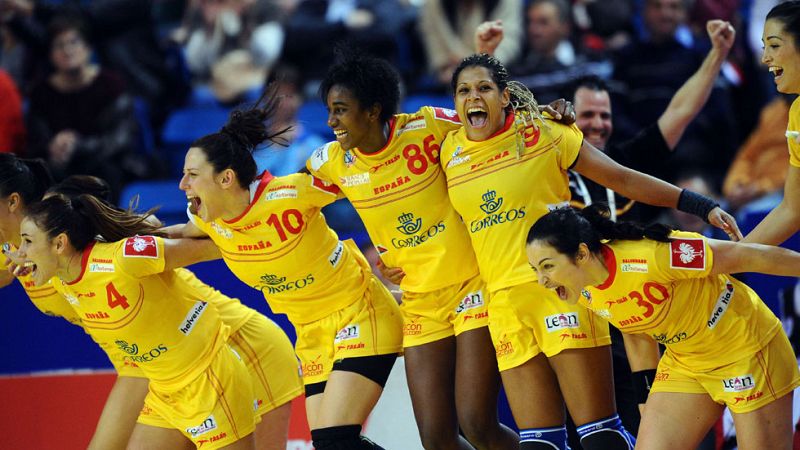 Las 'guerreras' se cuelan en las semis del Europeo y se verán las caras con Montenegro | Ver