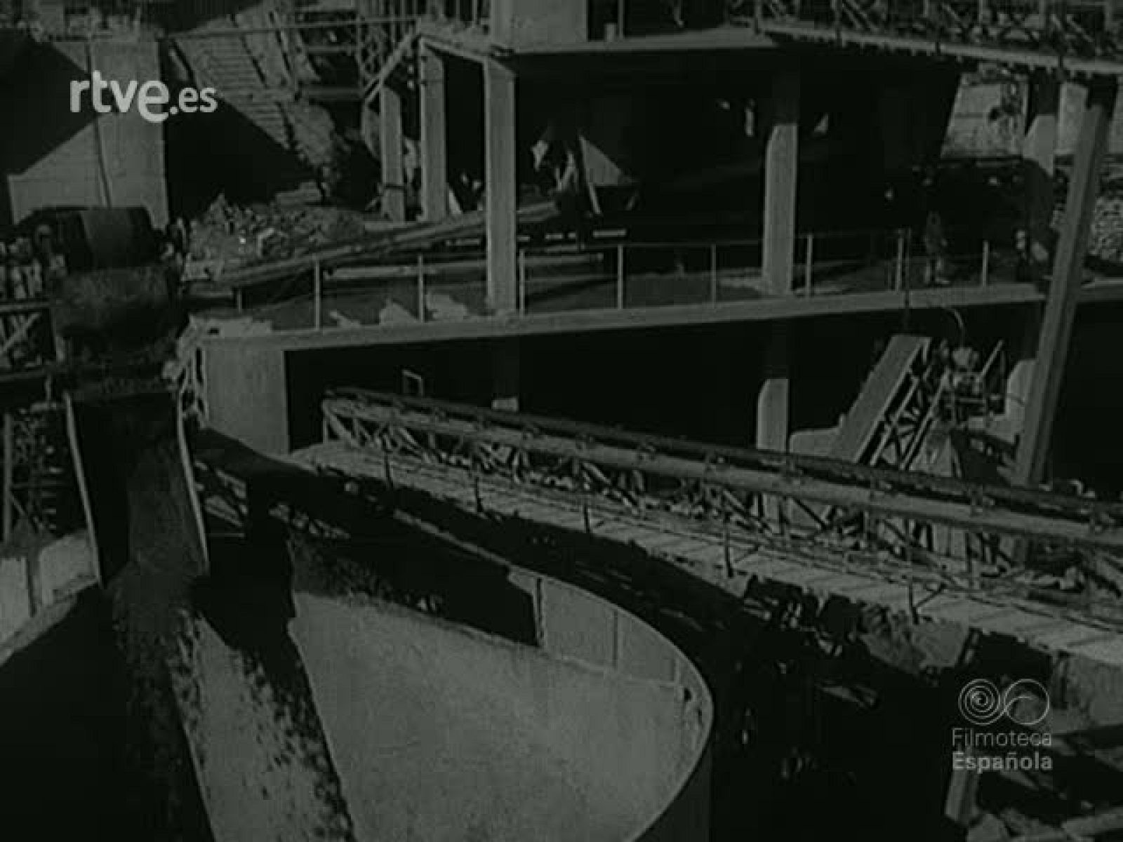 CASTILLO DE JAVIER (MATERIALES SIN MONTAR) | Ver