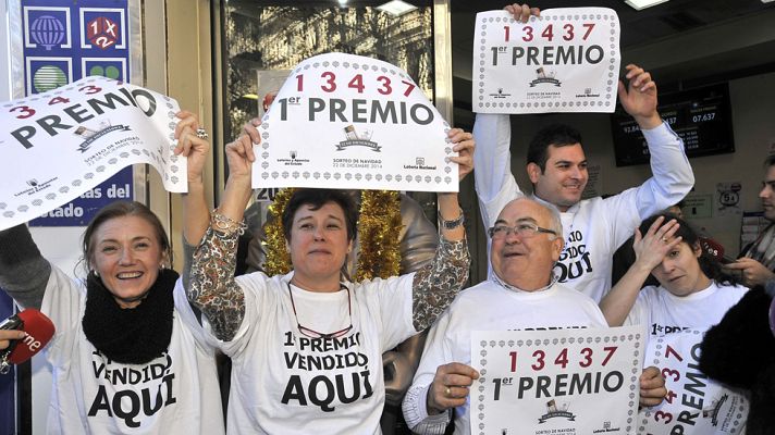 Lotería de Navidad - Un fallo informático impide el cobro inmediato a los premiados de la Lotería de Navidad