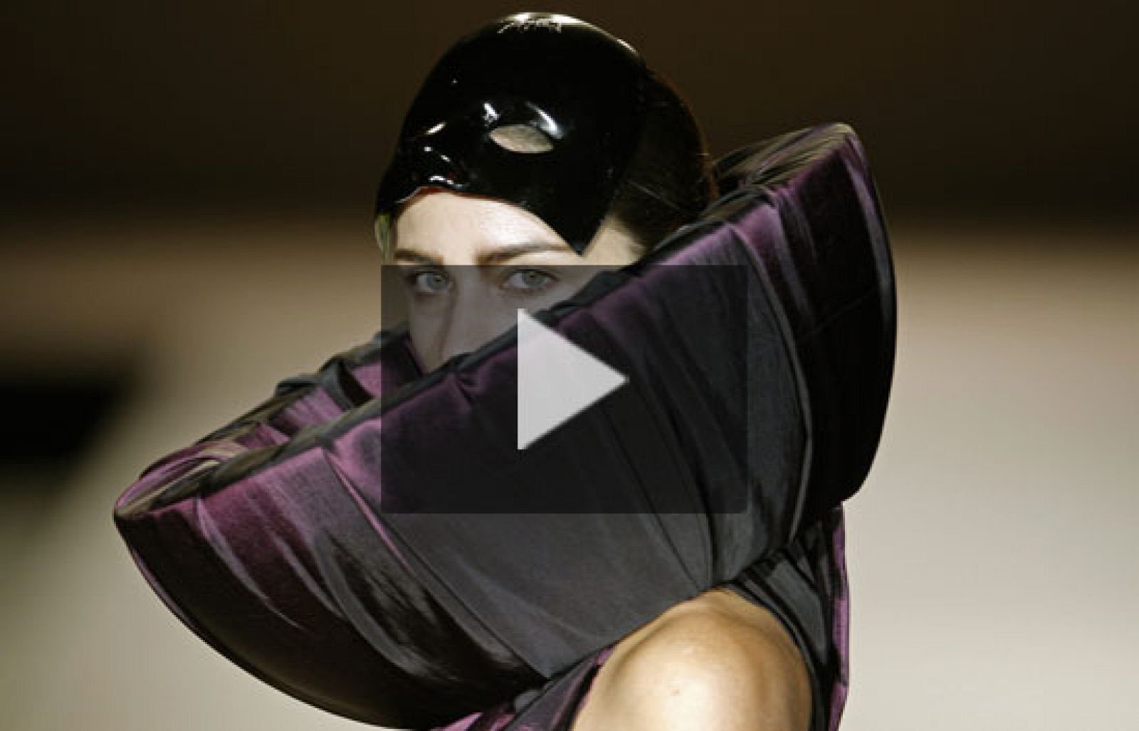 Desfile de Vanessasorialima en El Ego de Cibeles | Ver