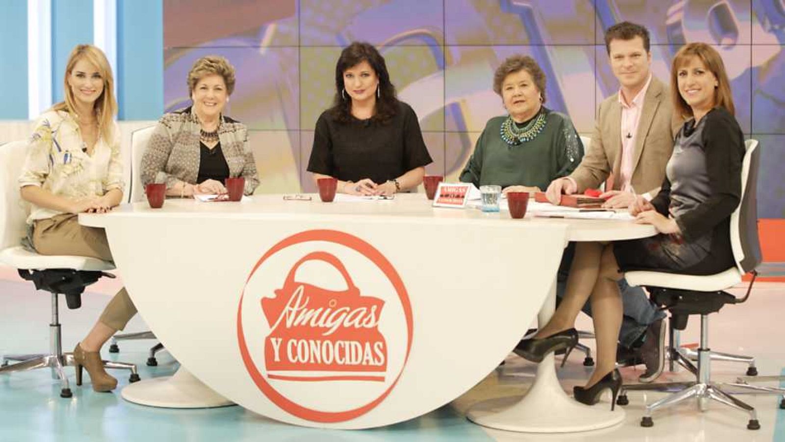 Amigas y conocidas - 23/12/14 - ver ahora