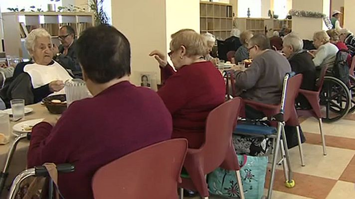 Telediario 1 - Plazas gratuitas en residencias a mayores que viven solos