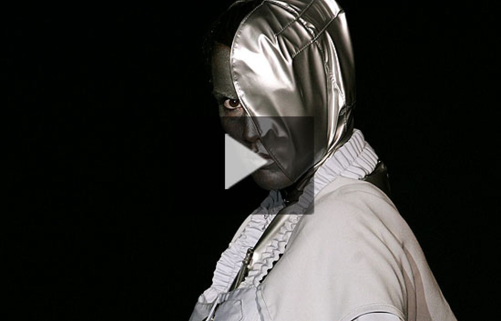 Desfile de Sara Lage en El Ego de Cibeles | Ver