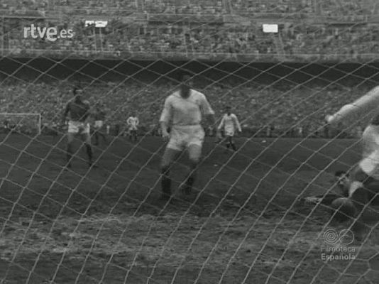 Archivo Histórico - FUTBOL TORNEO DEL CINCUENTENARIO DEL REAL MADRID.