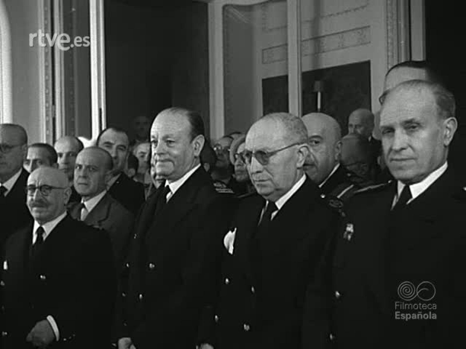 CEREMONIA DE IMPOSICION DE CONDECORACIONES | Ver