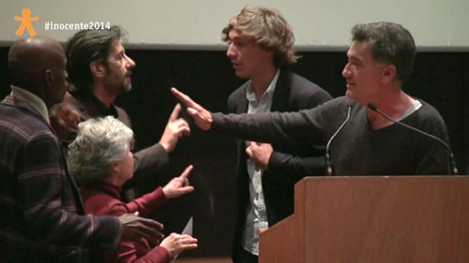 Gala Inocente, Inocente 2014 - Francis defiende a su hijo "a capa y espada"