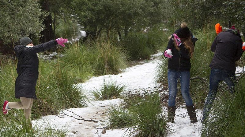 Un temporal, que ha sido más acusado por la combinación de viento y bajas temperaturas, deja una sensación térmica muy baja