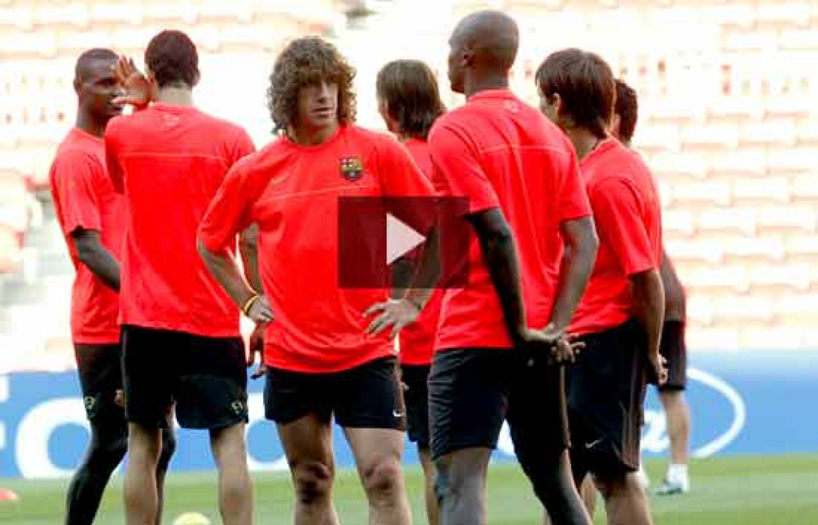 Después de diez años, el Barcelona vuelve a enfrentarse al recién ascendido Sporting de Gijón. El equipo de Guardiola intentará enderezar su rumbo en la liga tras un inicio renqueante en el que no ha desplegado un gran juego.