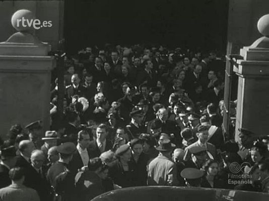 Archivo Histórico - BODA DEL 17 DUQUE DE VERAGUA (MATERIALES SIN MONTAR)