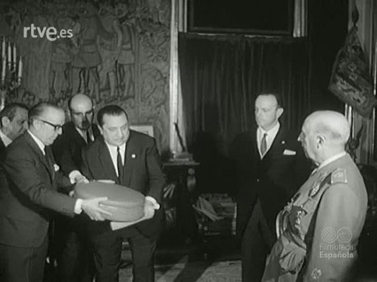 Archivo Histórico - PERSONAL DE NO -DO EN EL PARDO