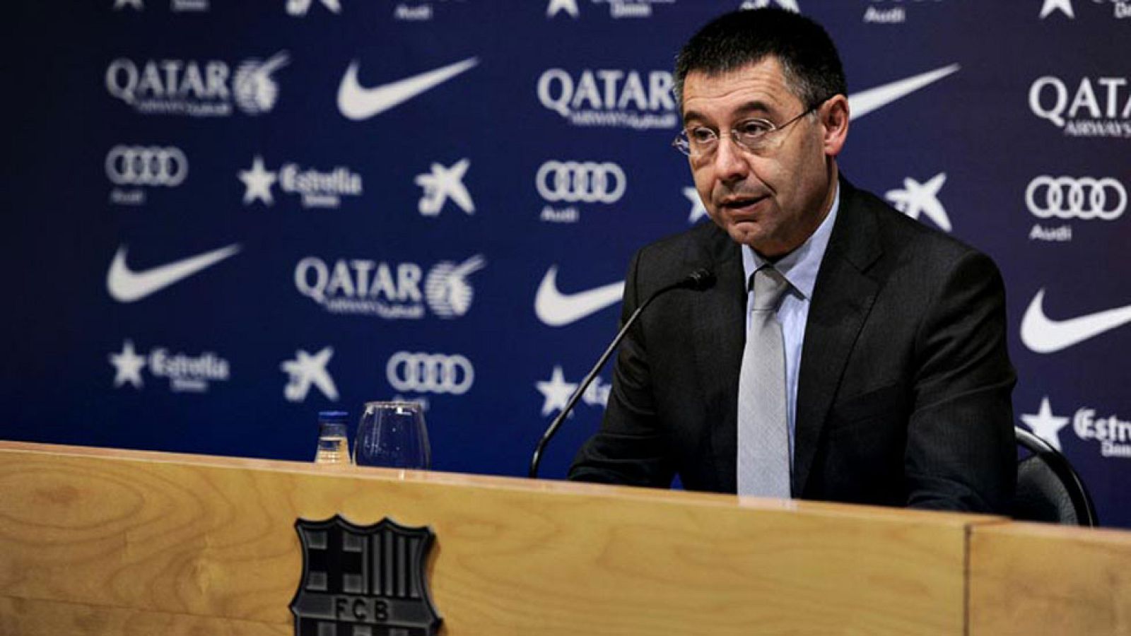 El TAS confirma la sanción al Barça y no podrá fichar hasta enero de 2016 - Informativo 24h | Ver