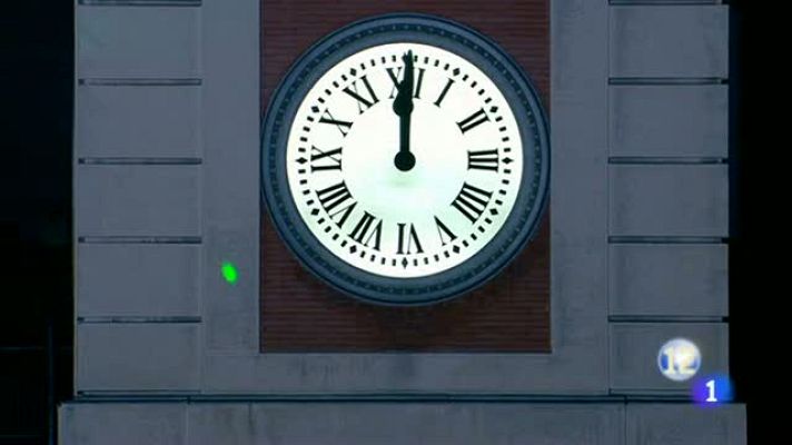 Telediario 1 - Los 36 de las uvas de Nochevieja