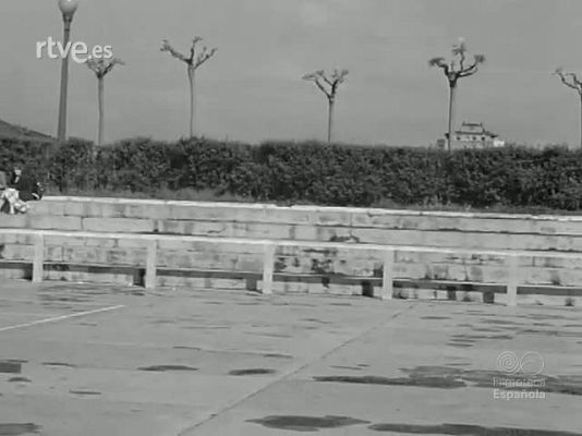 Archivo Histórico - SECCION FEMENINA DE FET Y DE LAS JONS MATERIALES SIN MONTAR