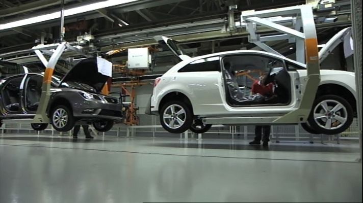 Telediario 1 - En 2014 las matriculaciones crecieron un 18,5%