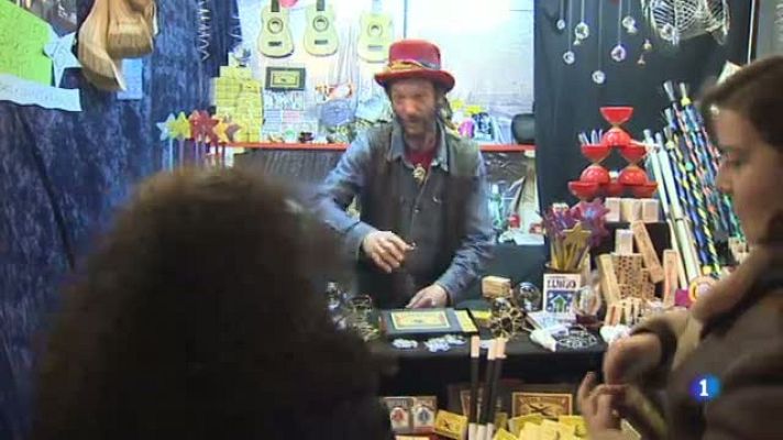 L'Informatiu - La tradicional Fira de Reis de la Gran Via de Barcelona