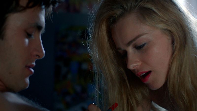 Cuéntame - Carlos se enrolla con Nuka