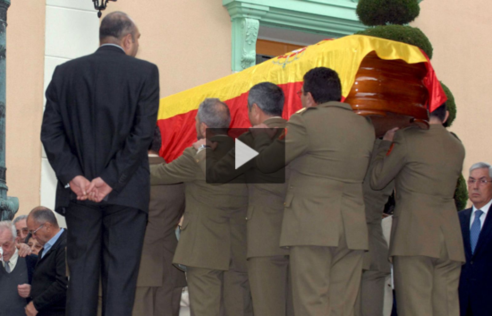 Un funeral de Estado despide hoy a la última víctima de ETA