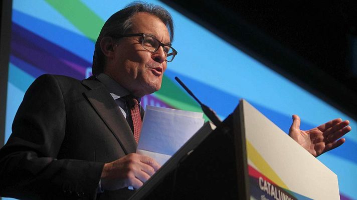 Telediario 1 - CiU y ERC acercan posturas para elecciones plebiscitarias