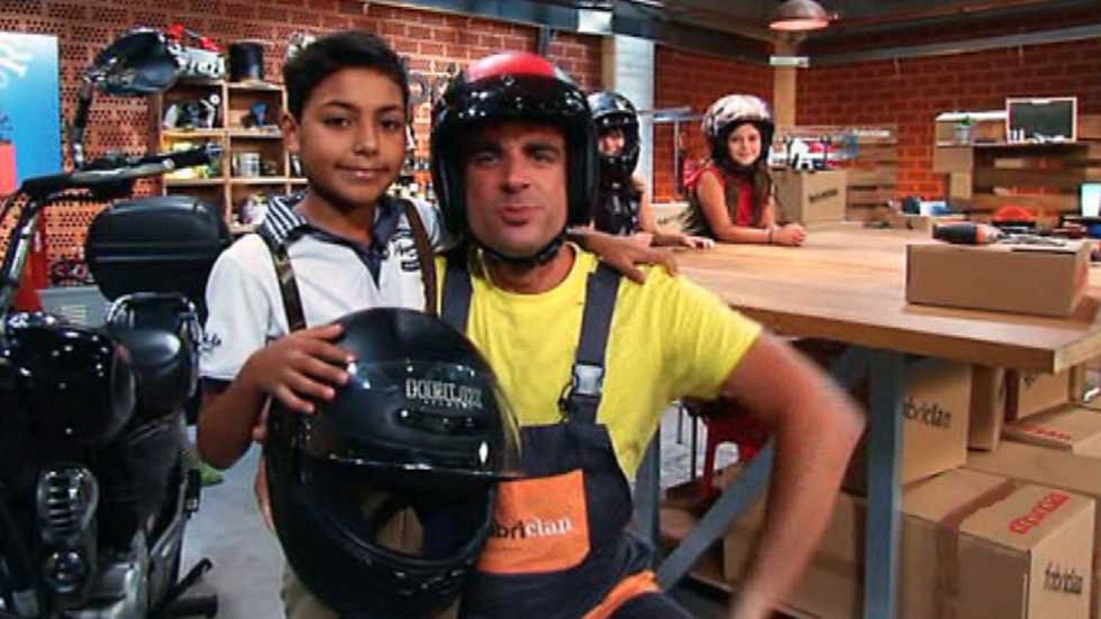 Fabriclan - Casco - Fabriclan | Ver