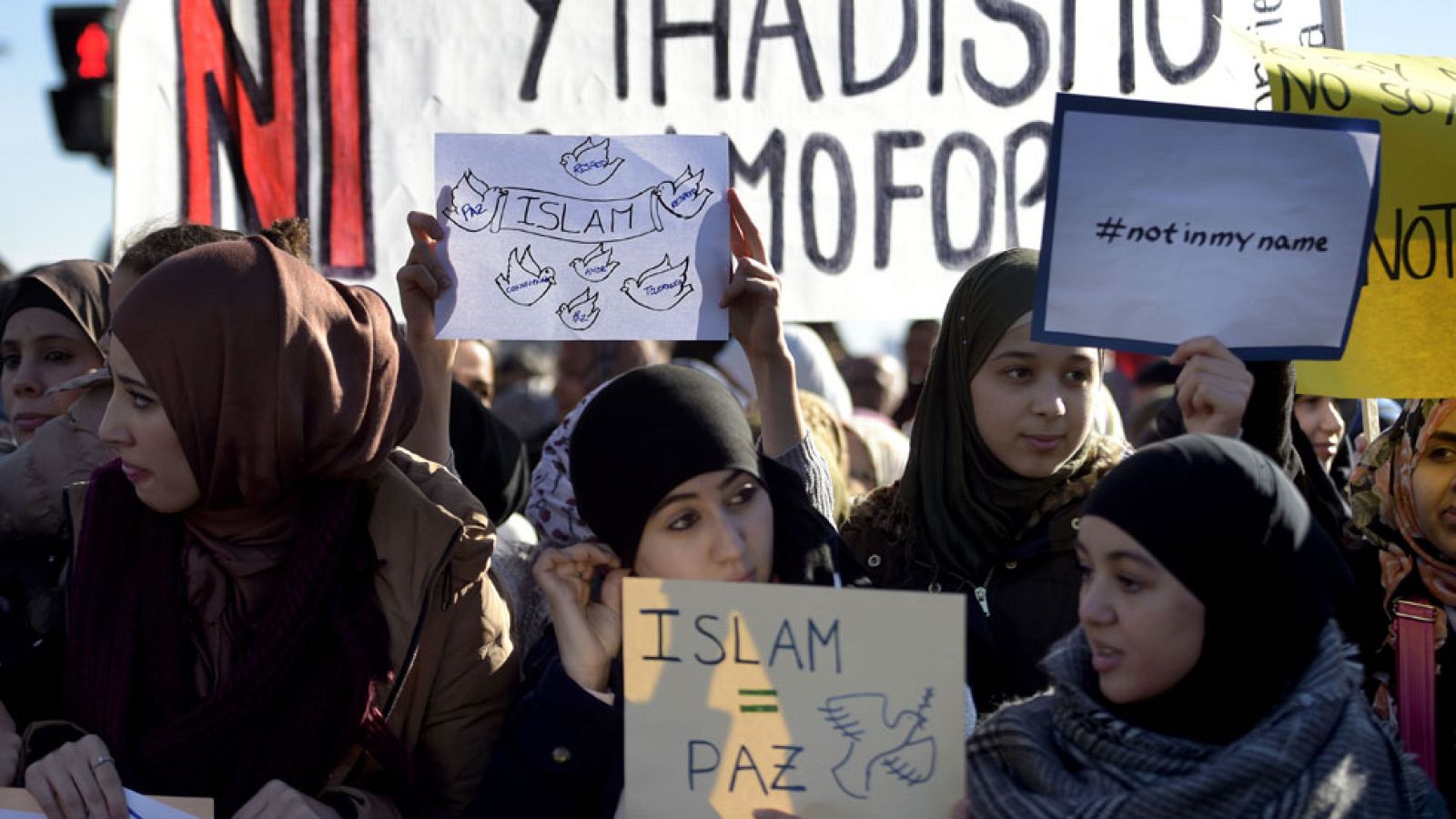 Manifestaciones en Españan condenan los atentados de Francia