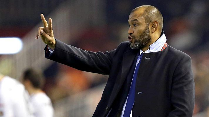 Telediario 1 - El Valencia renueva al entrenador Nuno Espirito Santo hasta el 2018