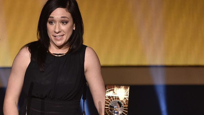 Fútbol - Nadine Kessler gana el Balón de Oro femenino