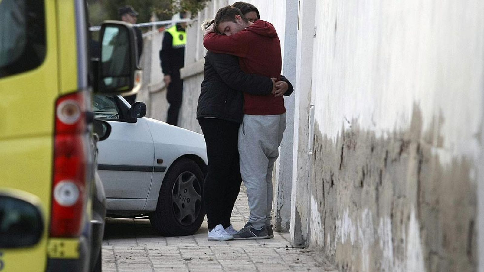 Un hombre mata a su expareja y a la hermana de esta en Elche y luego se suicida | Ver
