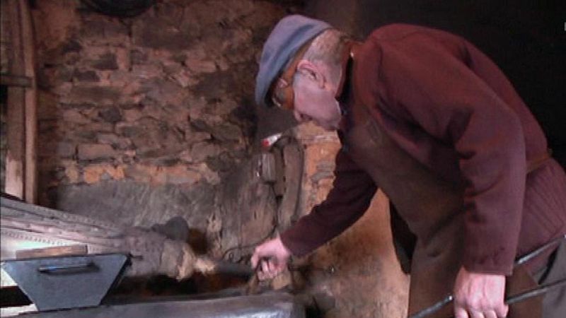 Aquí la Tierra-El herrero de oro