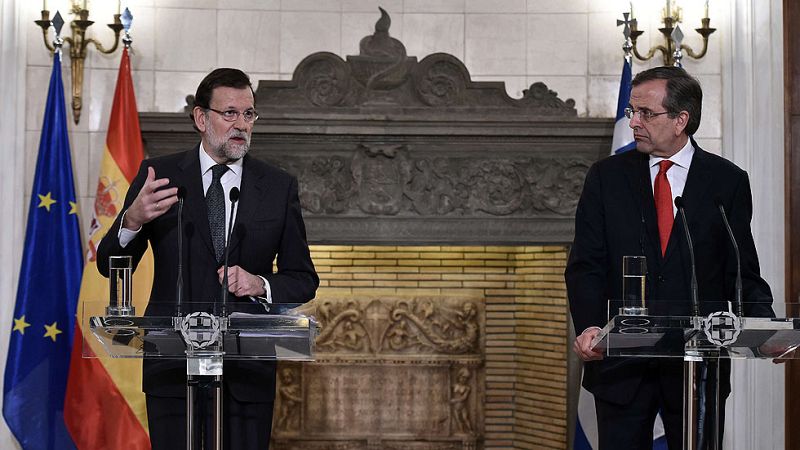 Rajoy habla en Grecia de la recuperación económica, del posible adelanto en Cataluña y del auge de partidos populistas