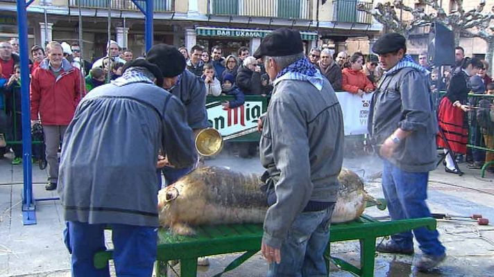 Telediario 1 - El Burgo de Osma celebra la fiesta de la matanza