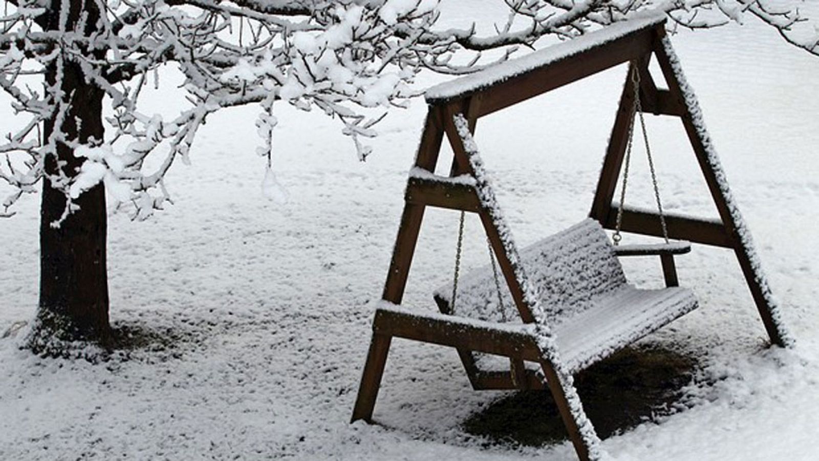 Mañana, lluvias, nevadas y vientos fuertes y persistentes