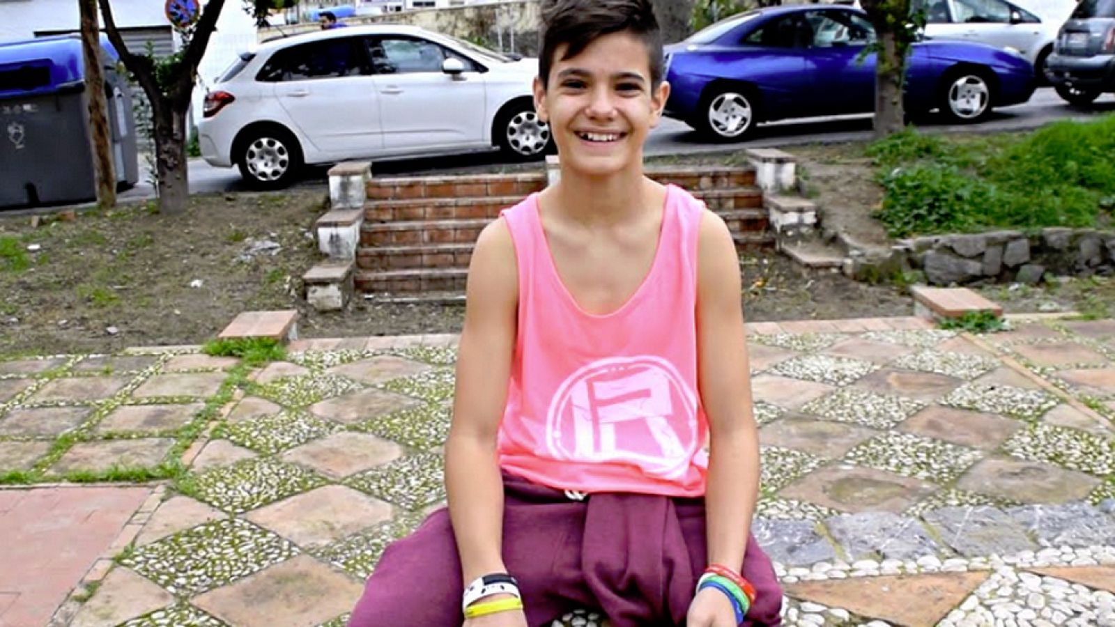 Tiene 12 años, una sola pierna y no conoce límites