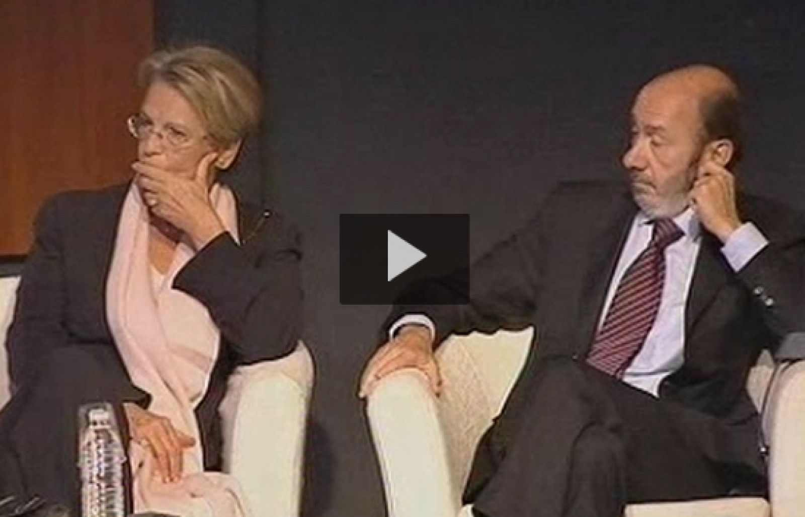 Los ministros de interior español y francesa han hablado de las detenciones en Francia | Ver