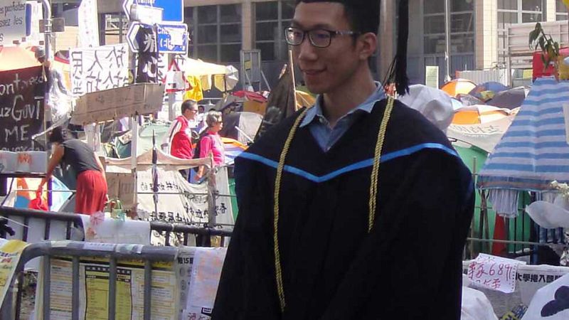 En Portada - Paraguas por la democracia - Ver ahora