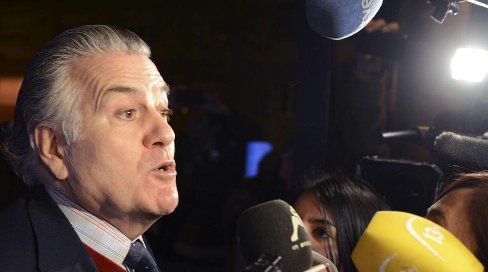 Bárcenas tendrá que comparecer este viernes ante el juez Ruz - Telediario 1 | Ver