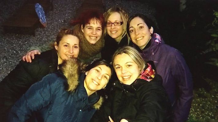 Telediario 1 - Cada día se suben miles de selfies a las redes sociales