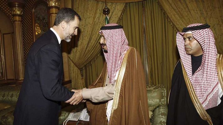 Telediario 1 - El rey Felipe VI ha viajado a Arabia Saudí