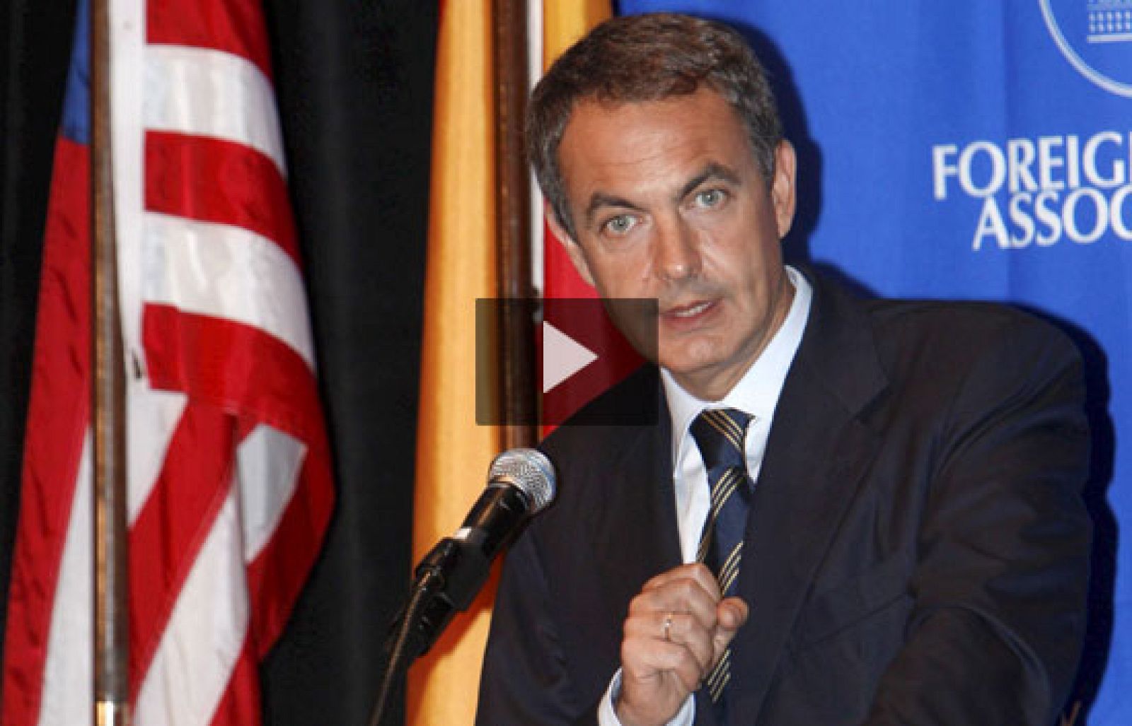 Zapatero destaca los buenos fundamentos de la economía española para salir de la crisis | Ver